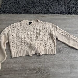 Woman’s medium sweater